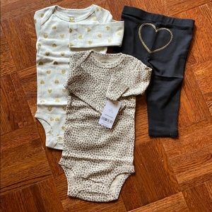 Carter’s long sleeve 3 piece 6M bodysuit & pants